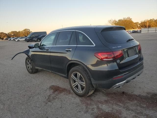 2020 MERCEDES-BENZ GLC 300 2
