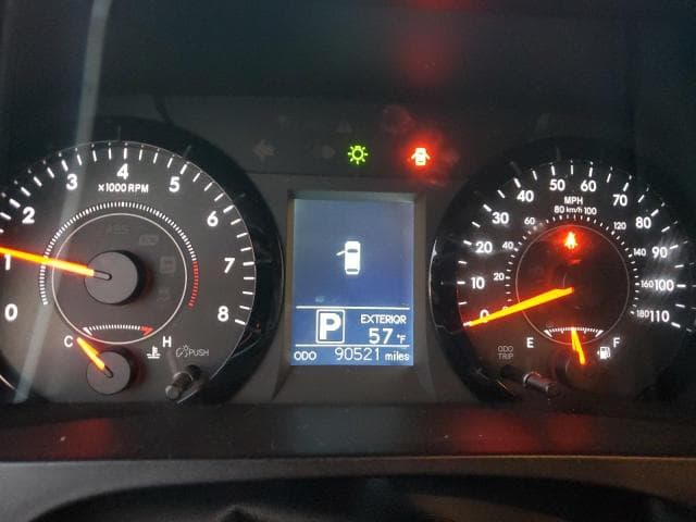 2017 TOYOTA SIENNA LE 9