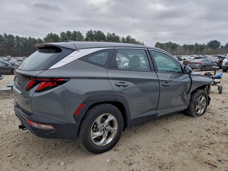 2024 HYUNDAI TUCSON SE 3