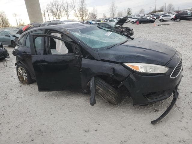 2017 FORD FOCUS SE 4