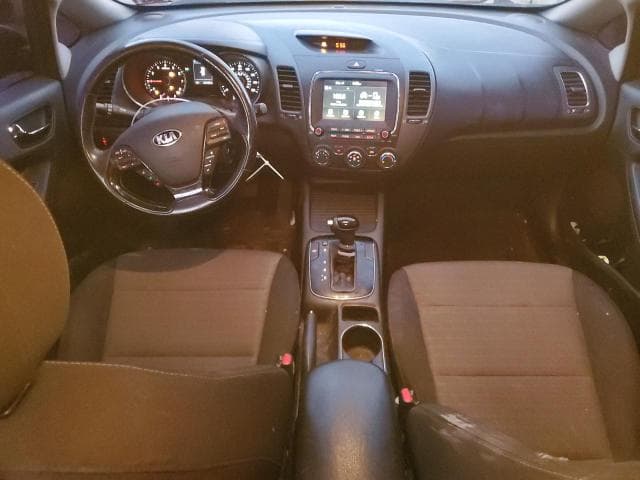 2017 KIA FORTE LX 8