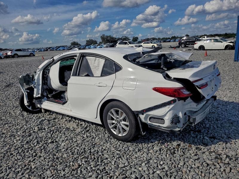 2025 TOYOTA CAMRY XSE 2