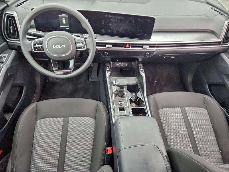 2025 KIA SORENTO LX 8
