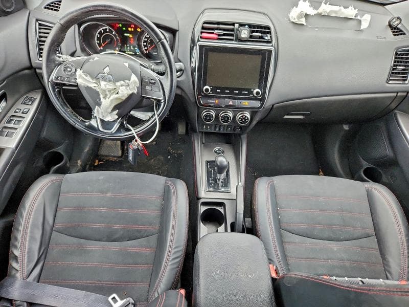 2022 MITSUBISHI RVR SE 8