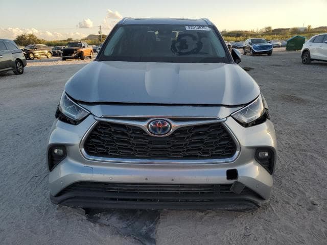 2021 TOYOTA HIGHLANDER HYBRID LIMITED 5