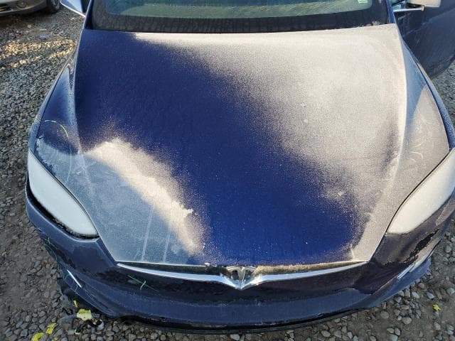 2018 TESLA MODEL X 11
