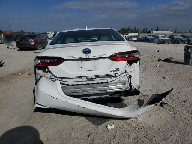 2021 TOYOTA CAMRY SE 6