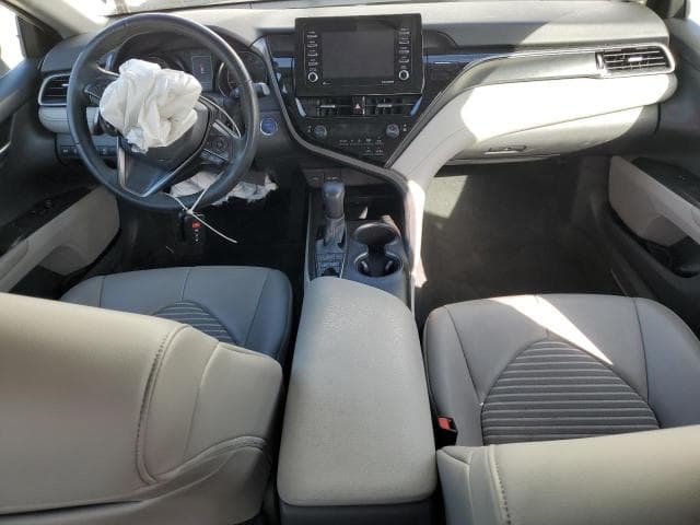 2021 TOYOTA CAMRY SE 8