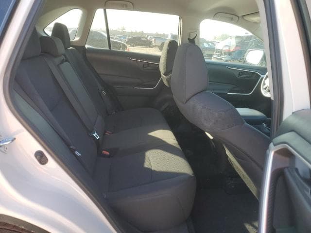 2021 TOYOTA RAV4 LE 11