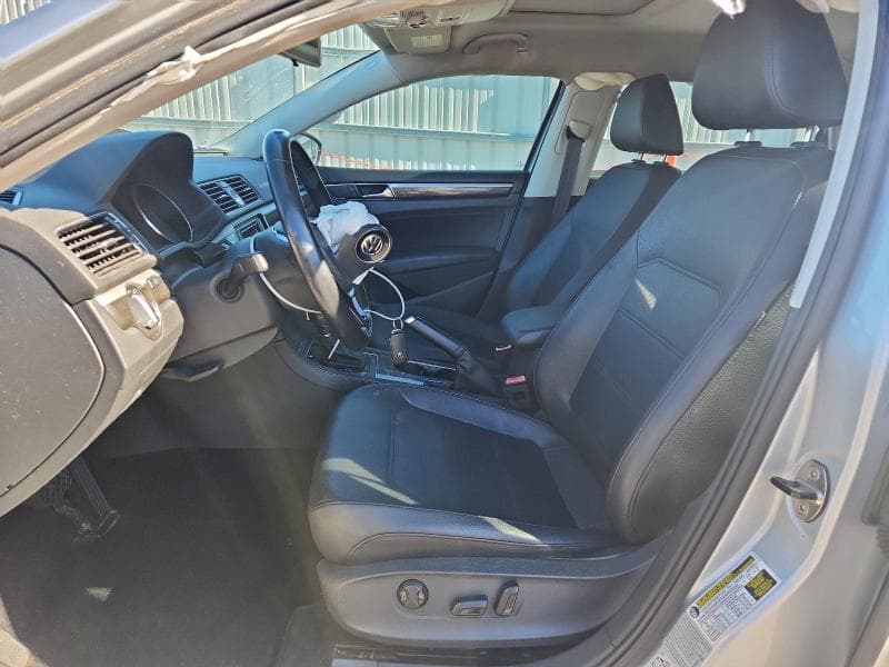 2017 VOLKSWAGEN PASSAT SE 7