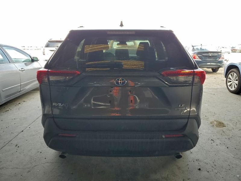 2022 TOYOTA RAV4 LE 6