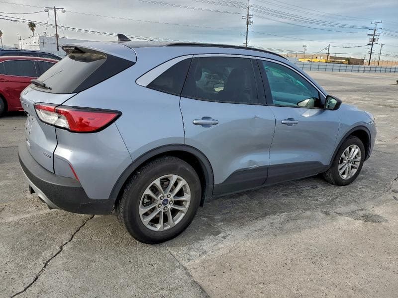 2022 FORD ESCAPE SE 3