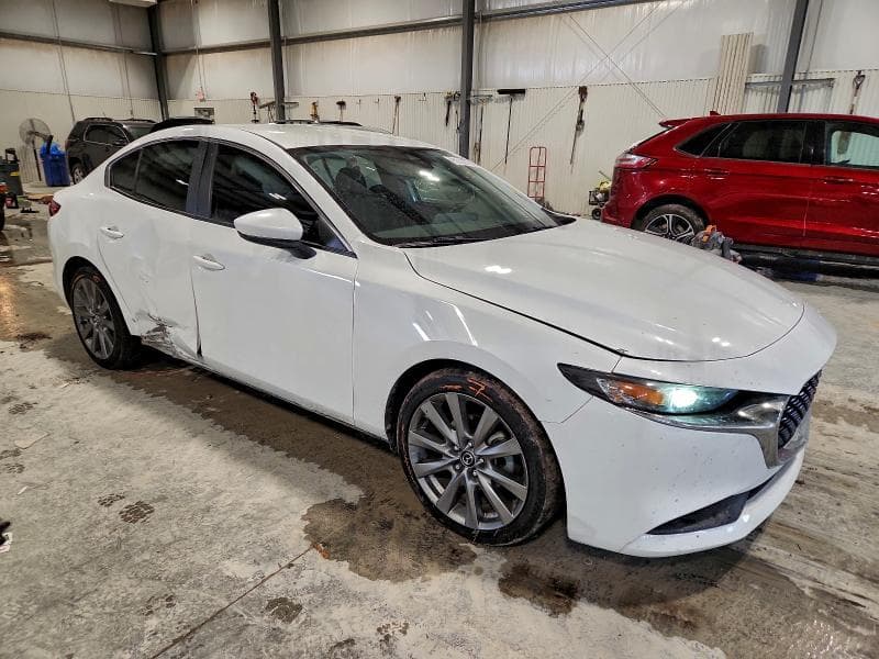 2021 MAZDA 3 SELECT 4