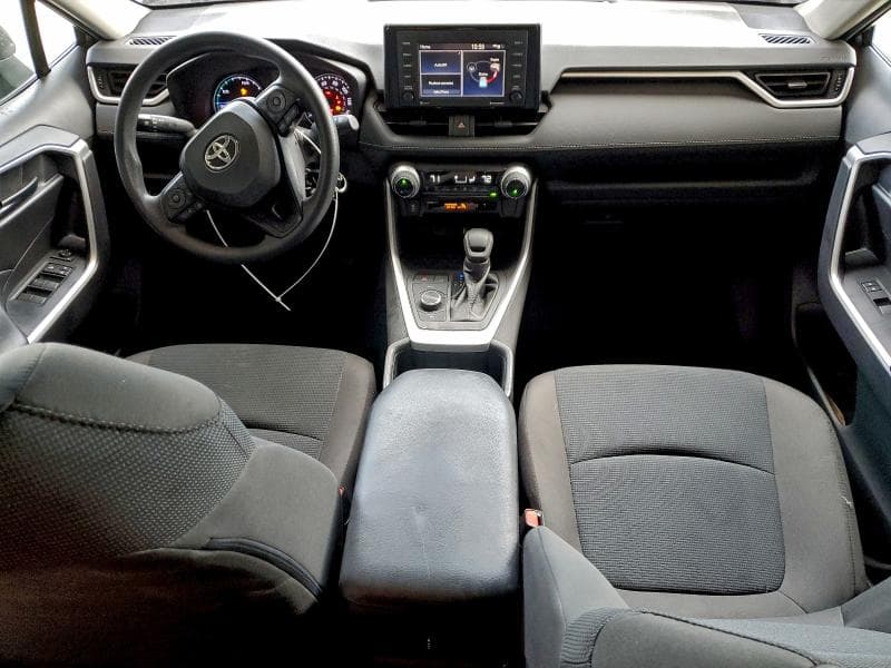 2022 TOYOTA RAV4 LE 8