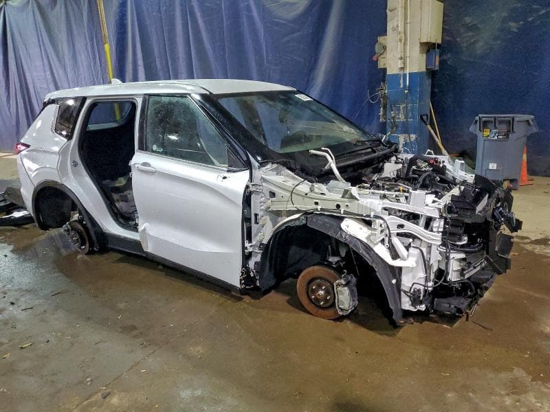 2024 MITSUBISHI OUTLANDER SE 4