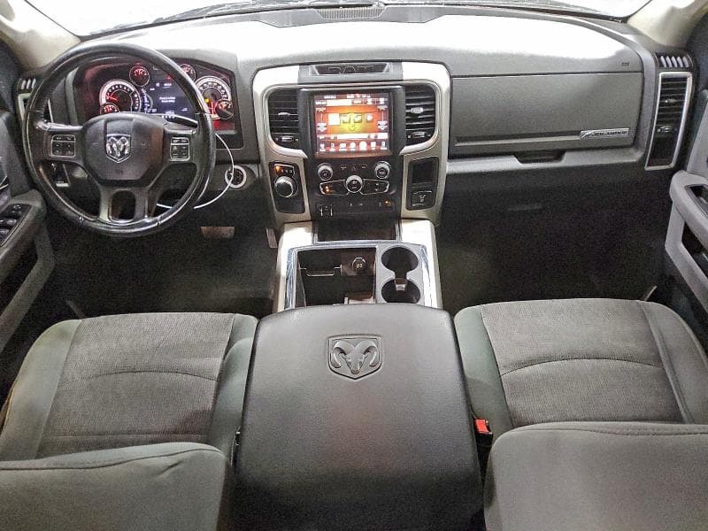 2017 RAM 1500 SLT 8