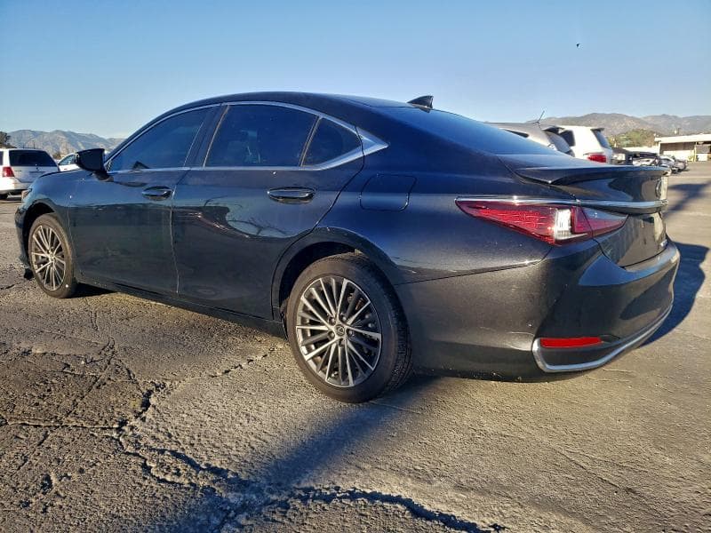 2024 LEXUS ES300H 2