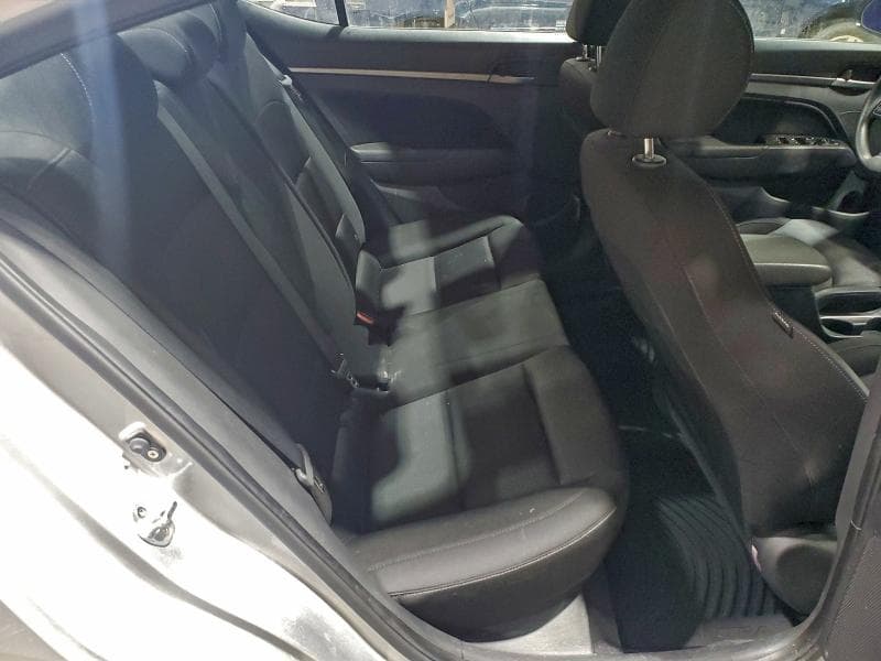 2018 HYUNDAI ELANTRA SEL 10