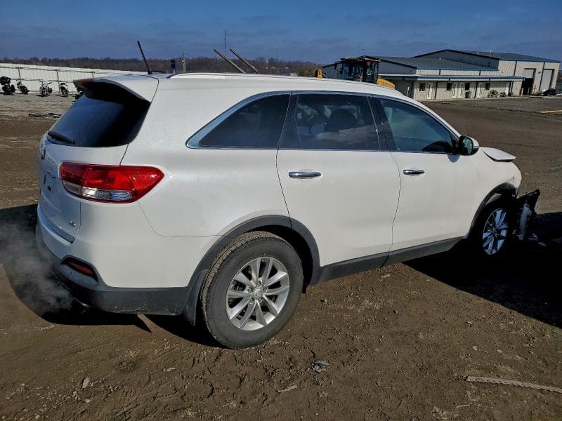 2018 KIA SORENTO LX 3