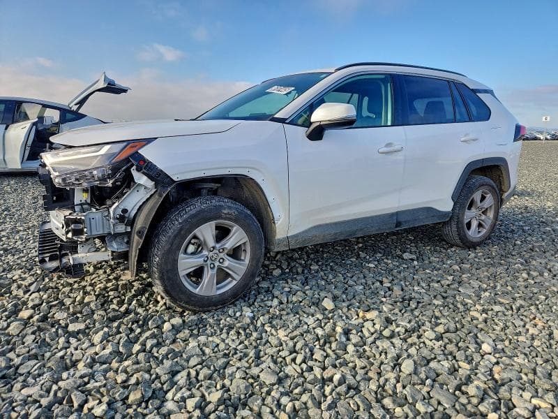 2024 TOYOTA RAV4 XLE - 1