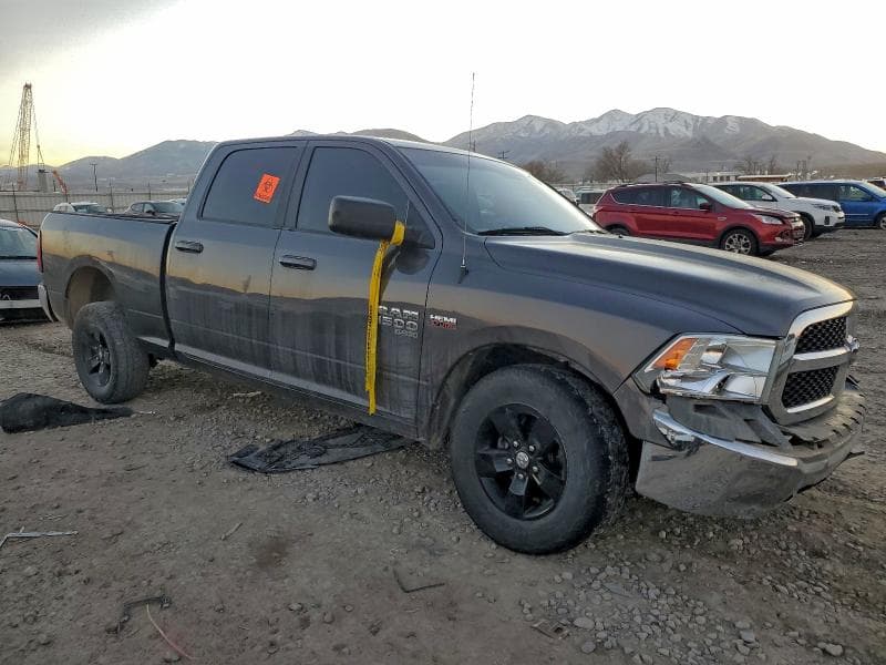 2020 RAM 1500 CLASSIC SLT 4