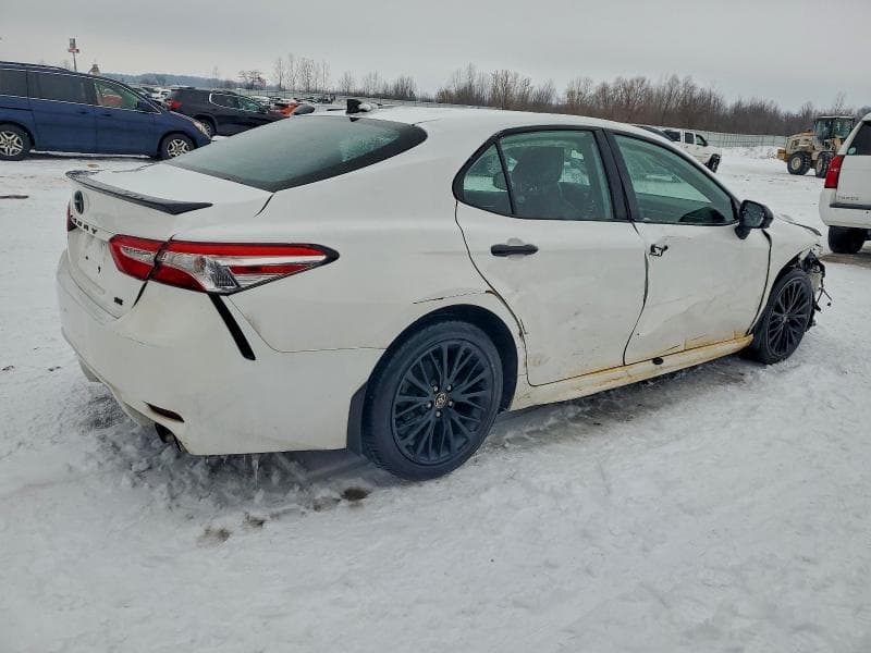2020 TOYOTA CAMRY SE NIGHTSHADE 3