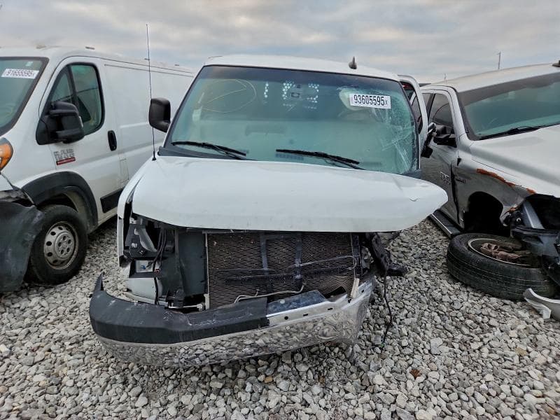 2020 GMC SAVANA G2500 5