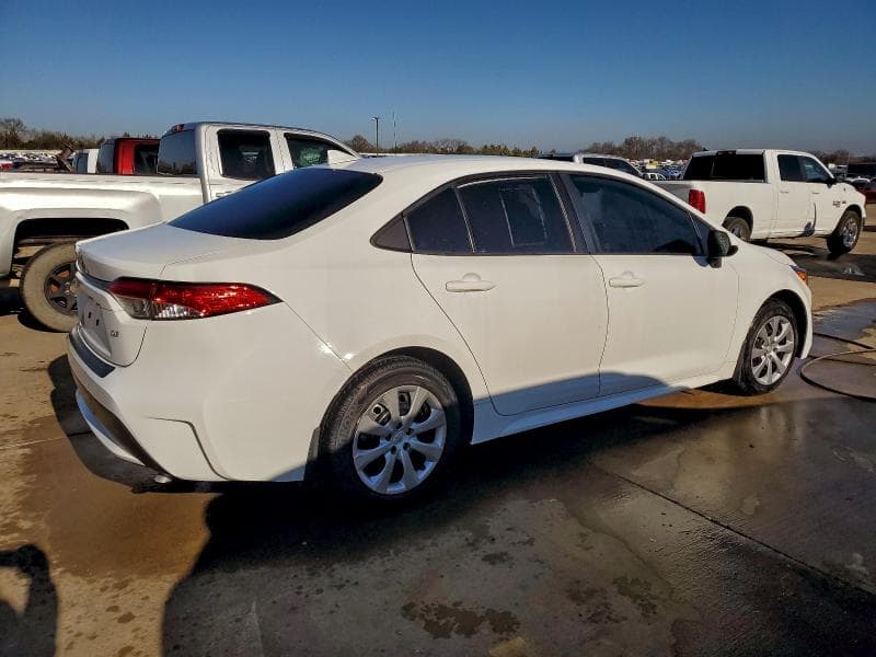 2020 TOYOTA COROLLA LE 3