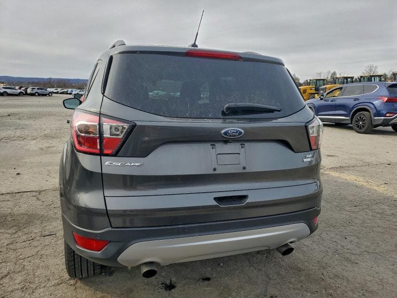 2017 FORD ESCAPE SE 6