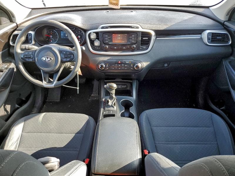 2018 KIA SORENTO LX 8