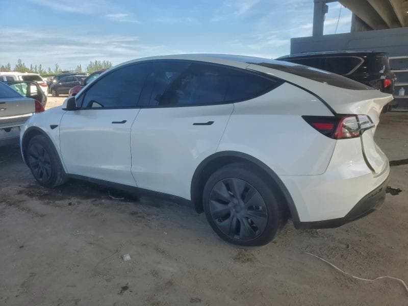 2025 TESLA MODEL Y 2