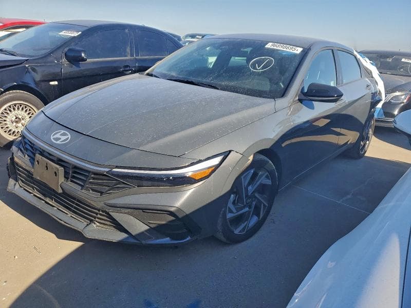 2025 HYUNDAI ELANTRA SEL SPORT - 1