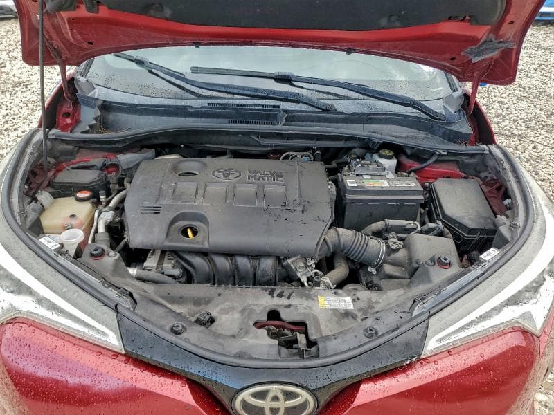 2018 TOYOTA C-HR XLE 12