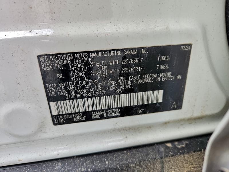 2024 TOYOTA RAV4 XLE 14