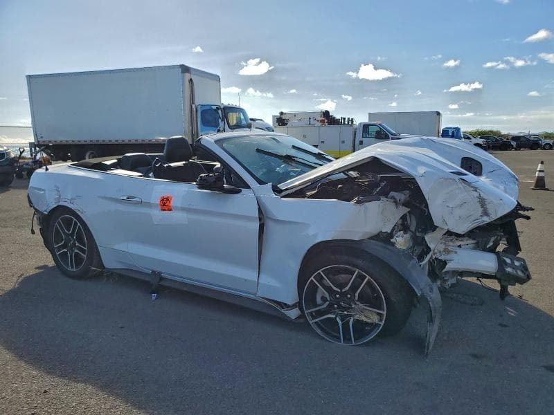 2020 FORD MUSTANG 4