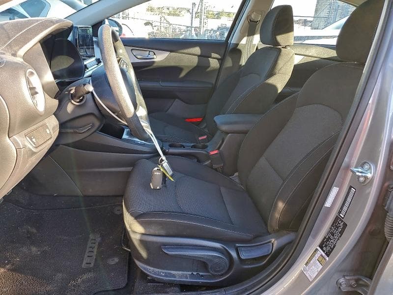 2023 KIA FORTE LXS 7