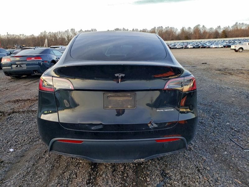 2023 TESLA MODEL Y 6