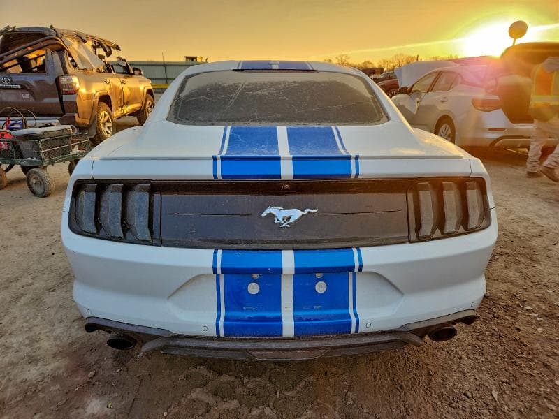 2019 FORD MUSTANG 6