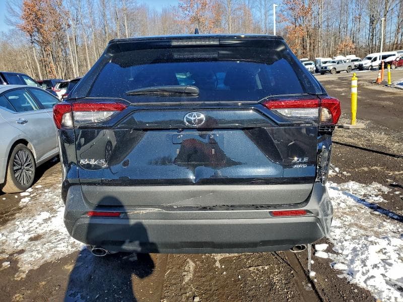 2025 TOYOTA RAV4 XLE PREMIUM 6