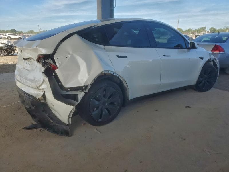 2025 TESLA MODEL Y 3