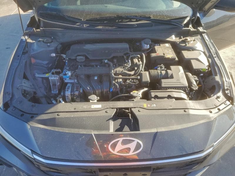 2025 HYUNDAI ELANTRA SEL SPORT 11