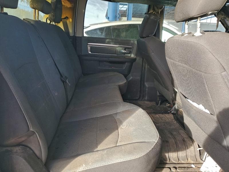 2023 RAM 1500 CLASSIC SLT 10