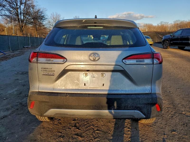 2025 TOYOTA COROLLA CROSS L 6