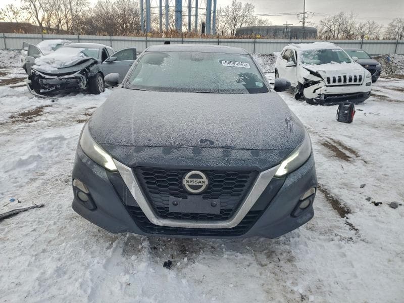 2019 NISSAN ALTIMA SV 5