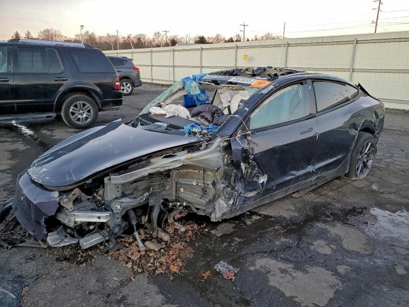 2022 TESLA MODEL 3 - 1
