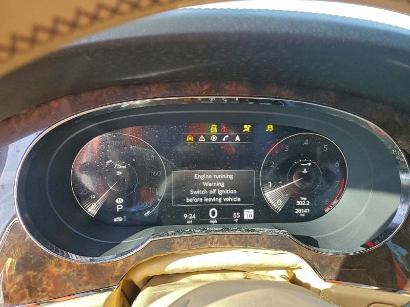 2022 BENTLY BENTAYGA 9