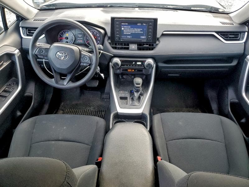 2020 TOYOTA RAV4 LE 8