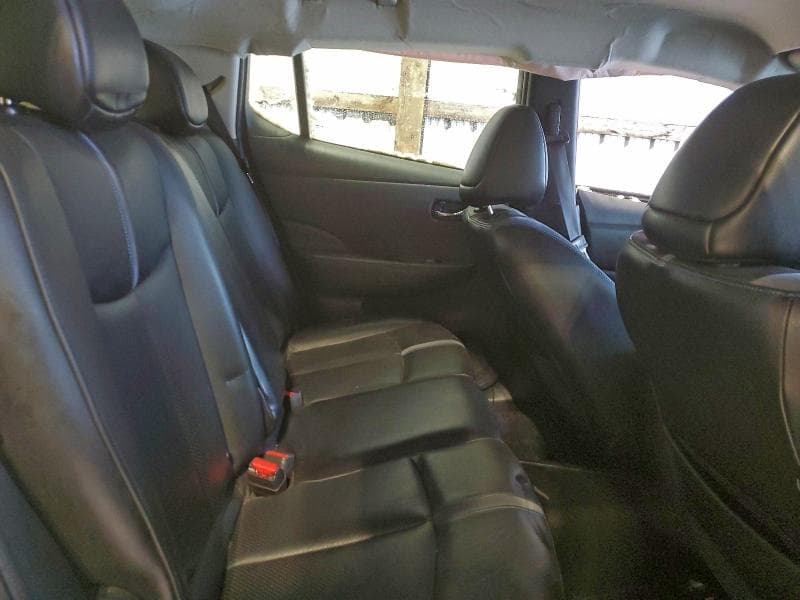 2018 NISSAN LEAF S 10