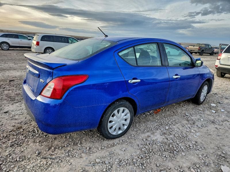 2017 NISSAN VERSA S 3