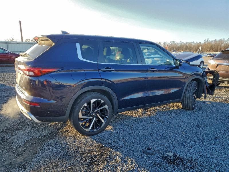 2022 MITSUBISHI OUTLANDER SE 3